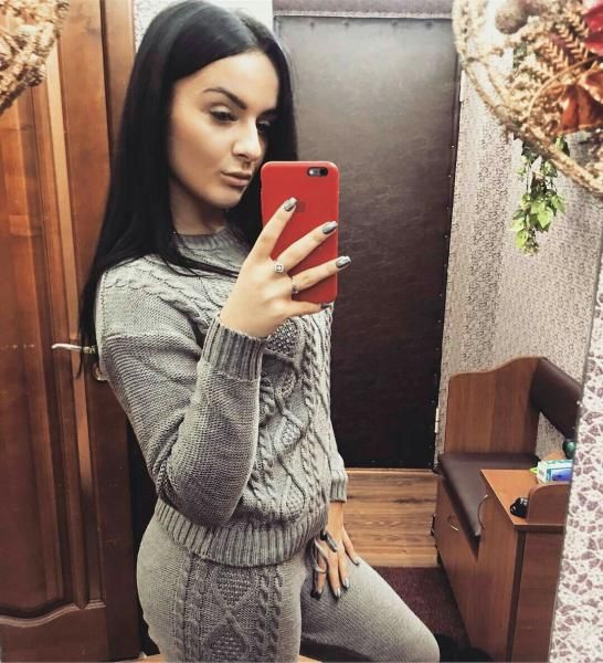 Жена индивидуалка: Влияние на отношения и секреты успешного общения 15885216301932132292